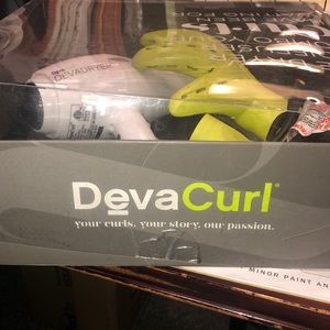 Brand new Deva Curl Dryer and diffuser never used